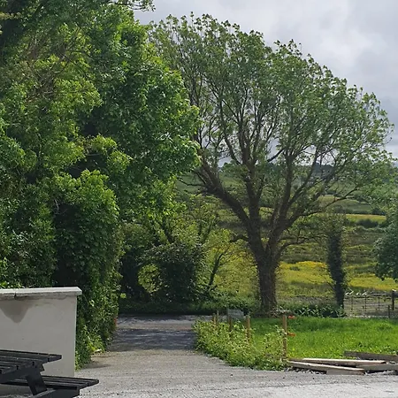 Hogan's Дом отдыха *